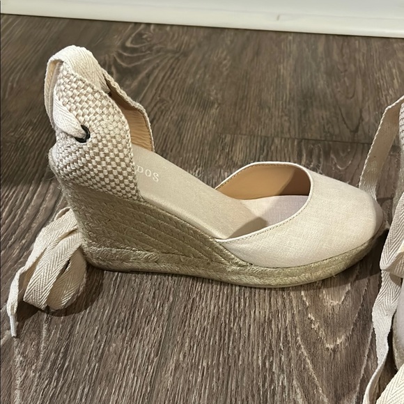 Soludos Cream Espadrilles with Wraparound Laces